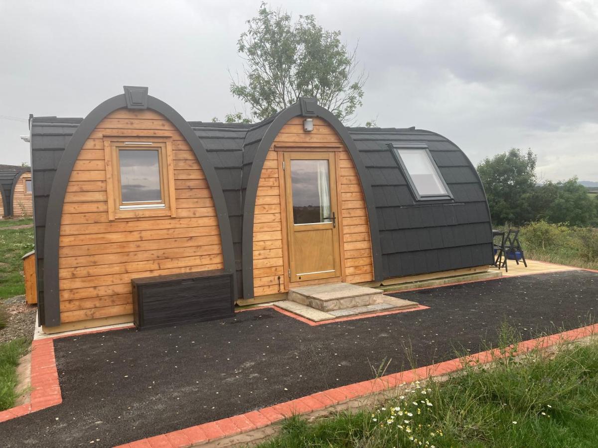 Hedgehog Glamping Pod School House Farm Hotel Leighton  Exterior photo