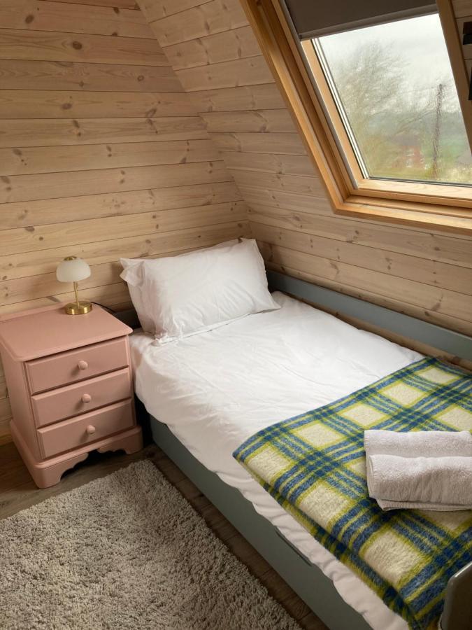 Hedgehog Glamping Pod School House Farm Hotel Leighton  Exterior photo