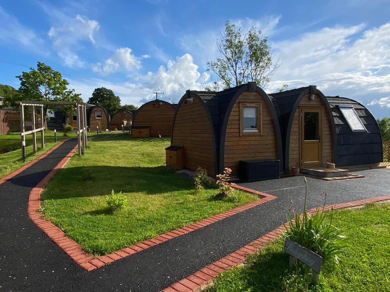 Hedgehog Glamping Pod School House Farm Hotel Leighton  Exterior photo
